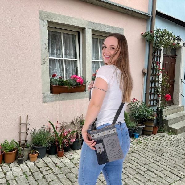 Collection petits sacs en jeans bandoulières recyclés Sunsa – Image 12